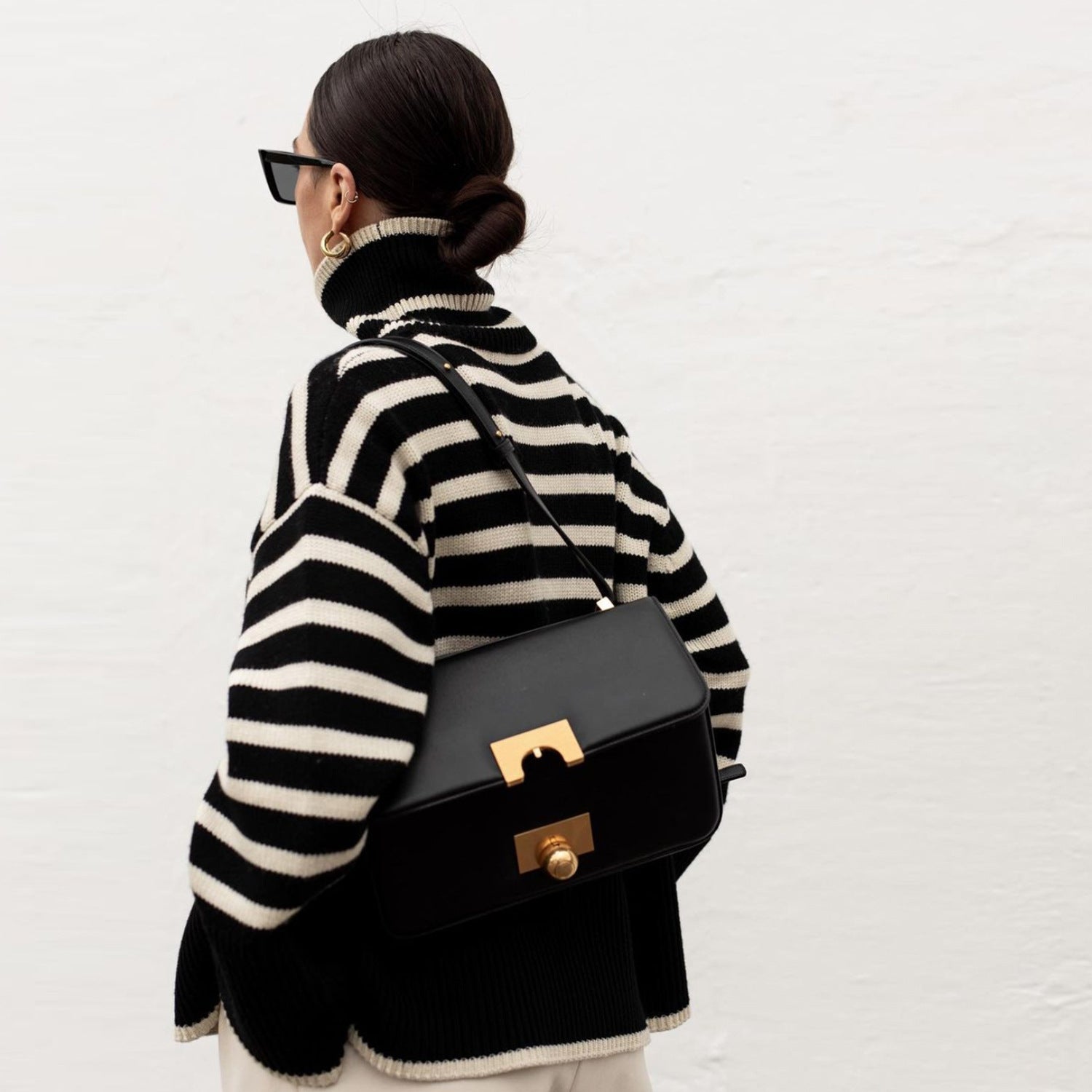 Lina – Gestreifter Casual-Sweater mit Hohem Kragen