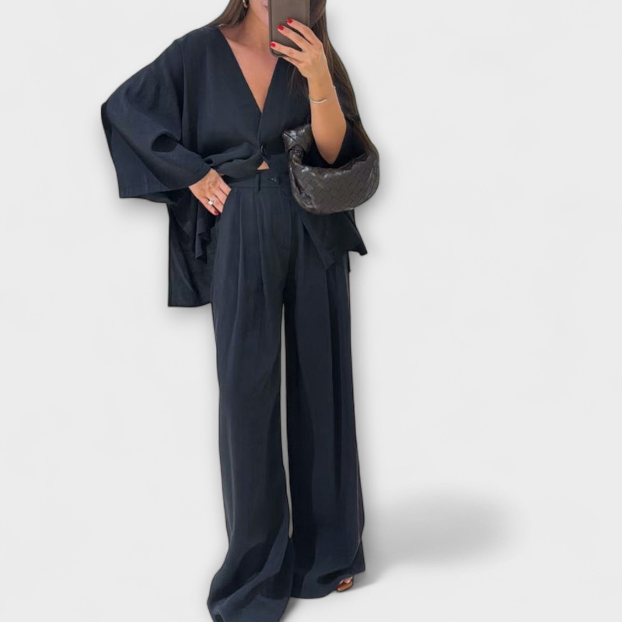 Aurora - Lässiges V-Ausschnitt Top und Hose Duo