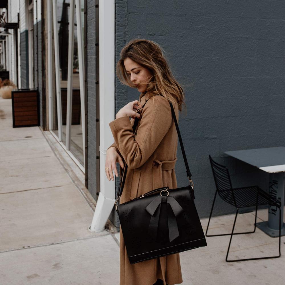 Bernadette – Umhängetasche mit Schleifen