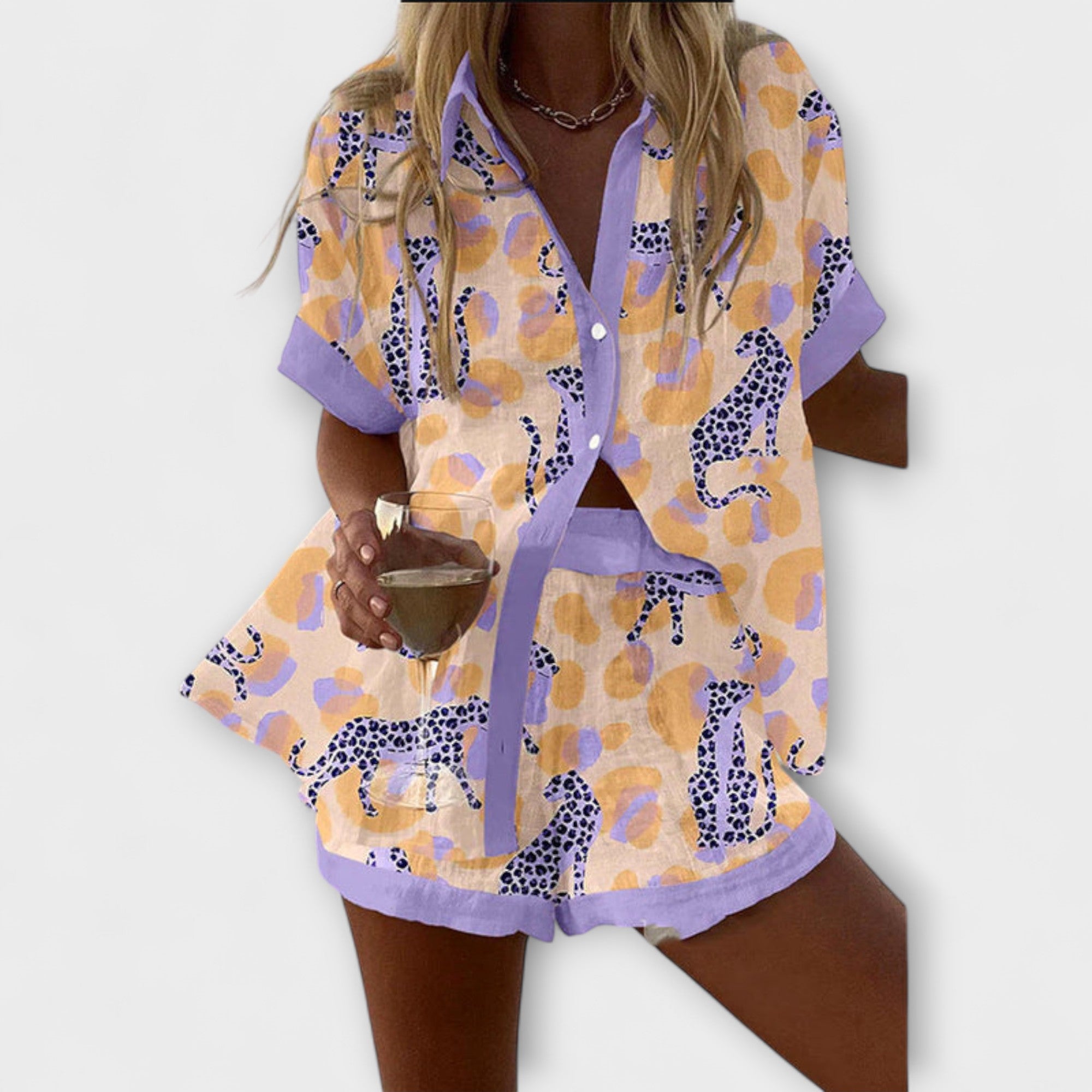 Reolia – Ensemble im Leopardenlook