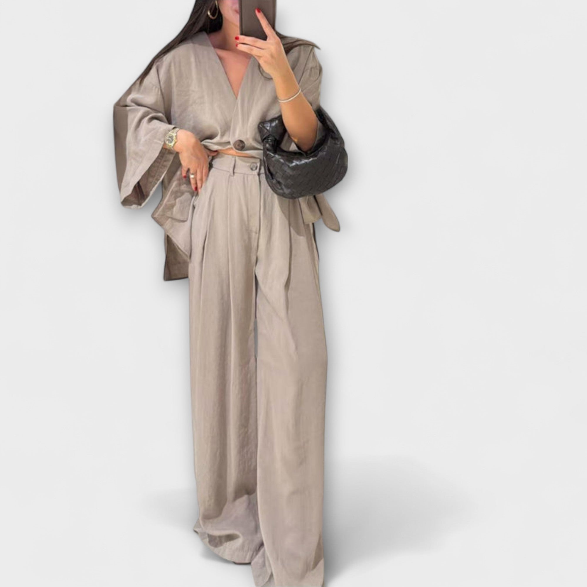 Aurora - Lässiges V-Ausschnitt Top und Hose Duo